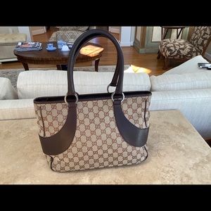 Authentic GUCCI satchel bag from Italy